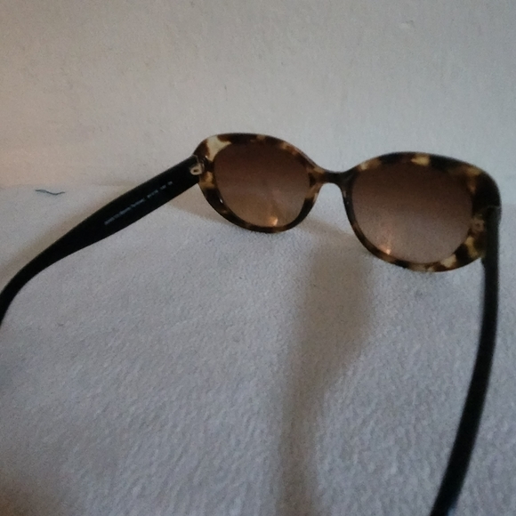 Coach Sunglasses - Picture 3 of 6